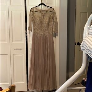 Dusty rose Mother of the bride long dress
